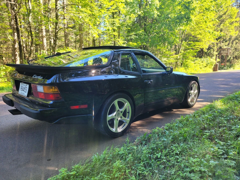 1987 Porsche 944 Turbo - Image 15 of 31