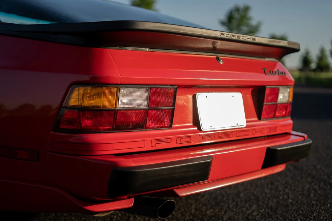 1987 Porsche 944 Turbo - Image 19 of 31