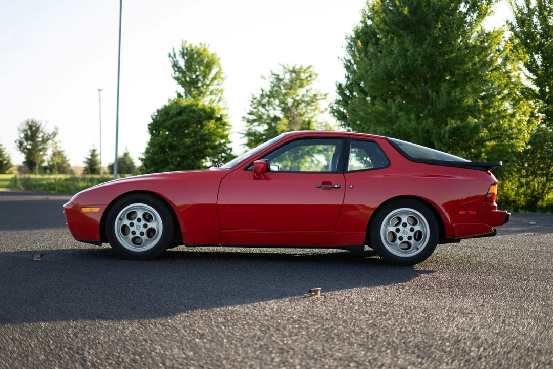 1987 Porsche 944 Turbo - Image 12 of 31