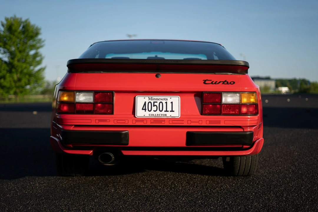 1987 Porsche 944 Turbo - Image 10 of 31