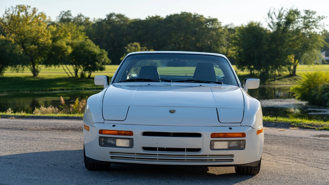 1987 Porsche 944 Turbo - Image 17 of 31
