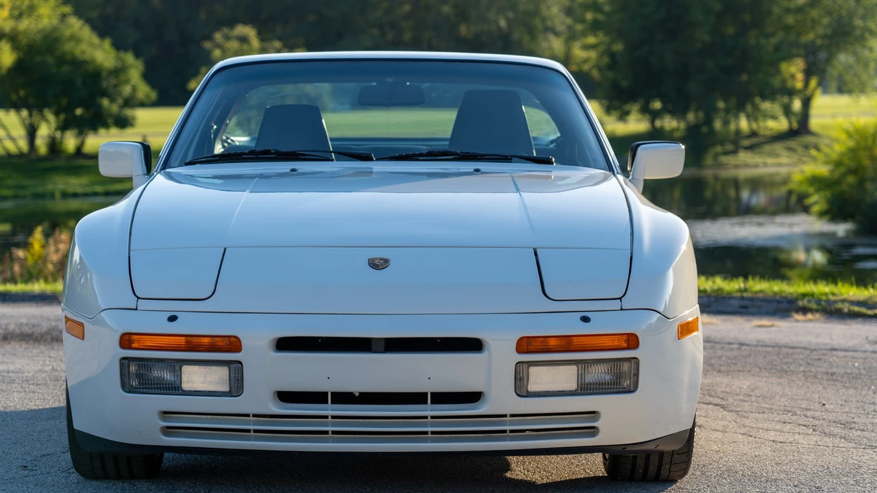 1987 Porsche 944 Turbo - Image 21 of 31