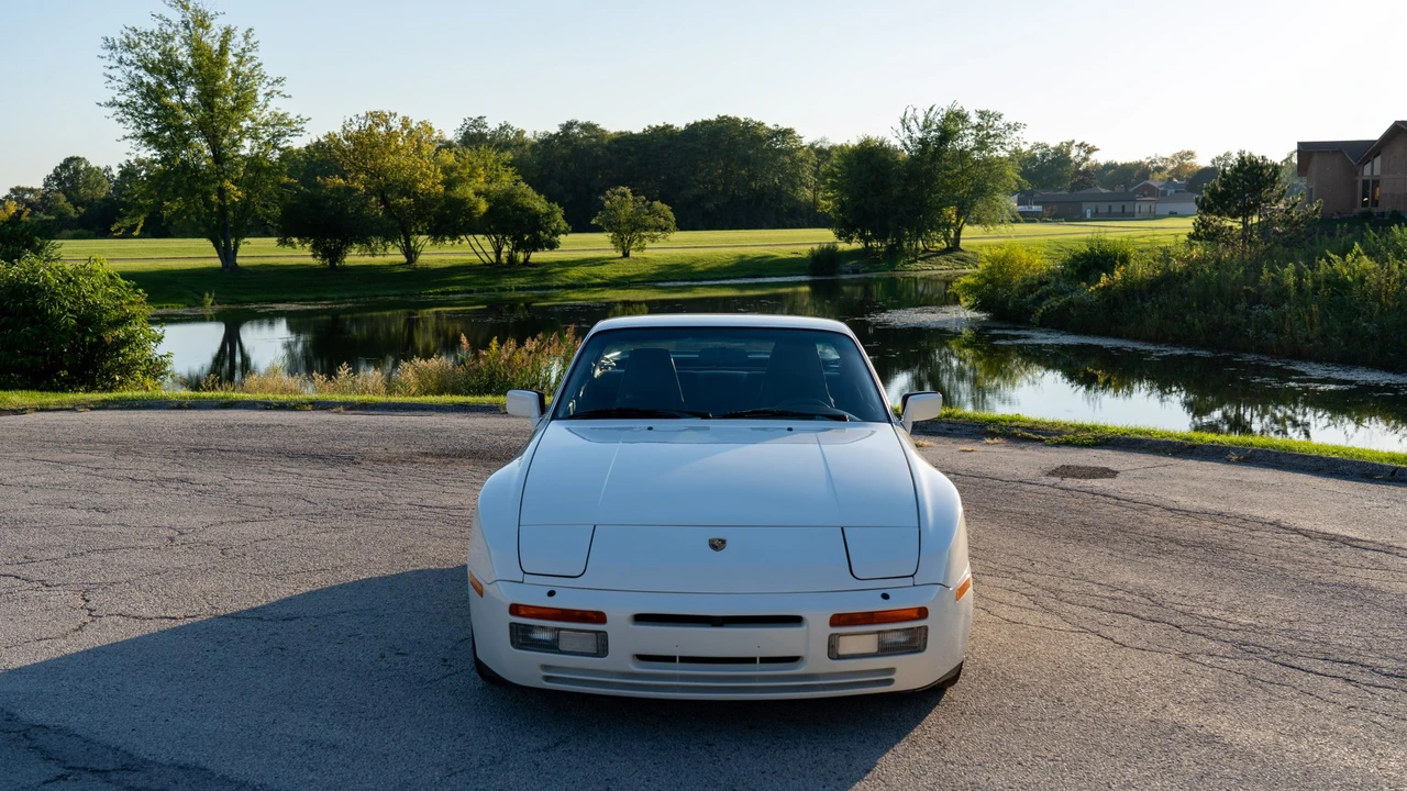 1987 Porsche 944 Turbo - Image 16 of 31