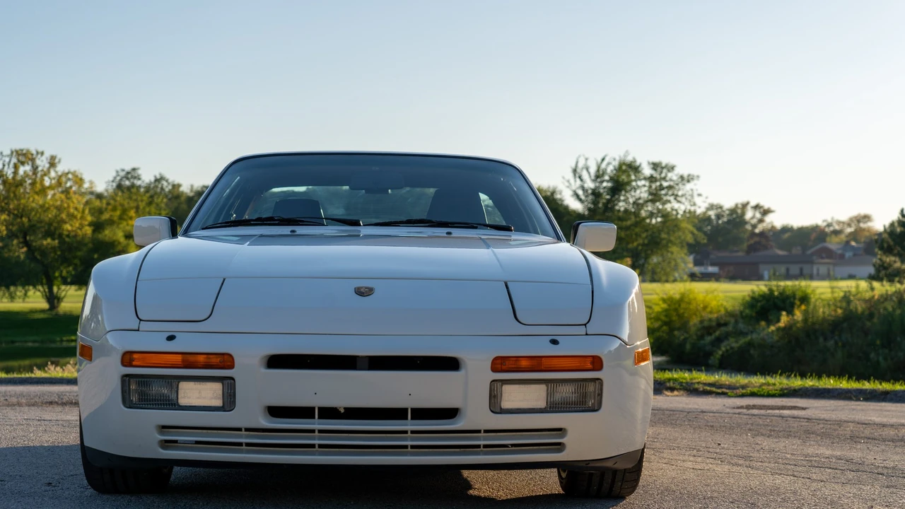 1987 Porsche 944 Turbo - Image 19 of 31