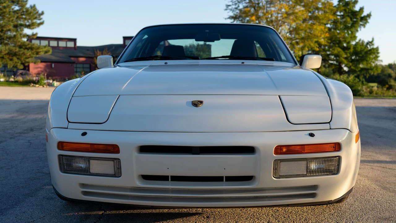 1987 Porsche 944 Turbo - Image 23 of 31