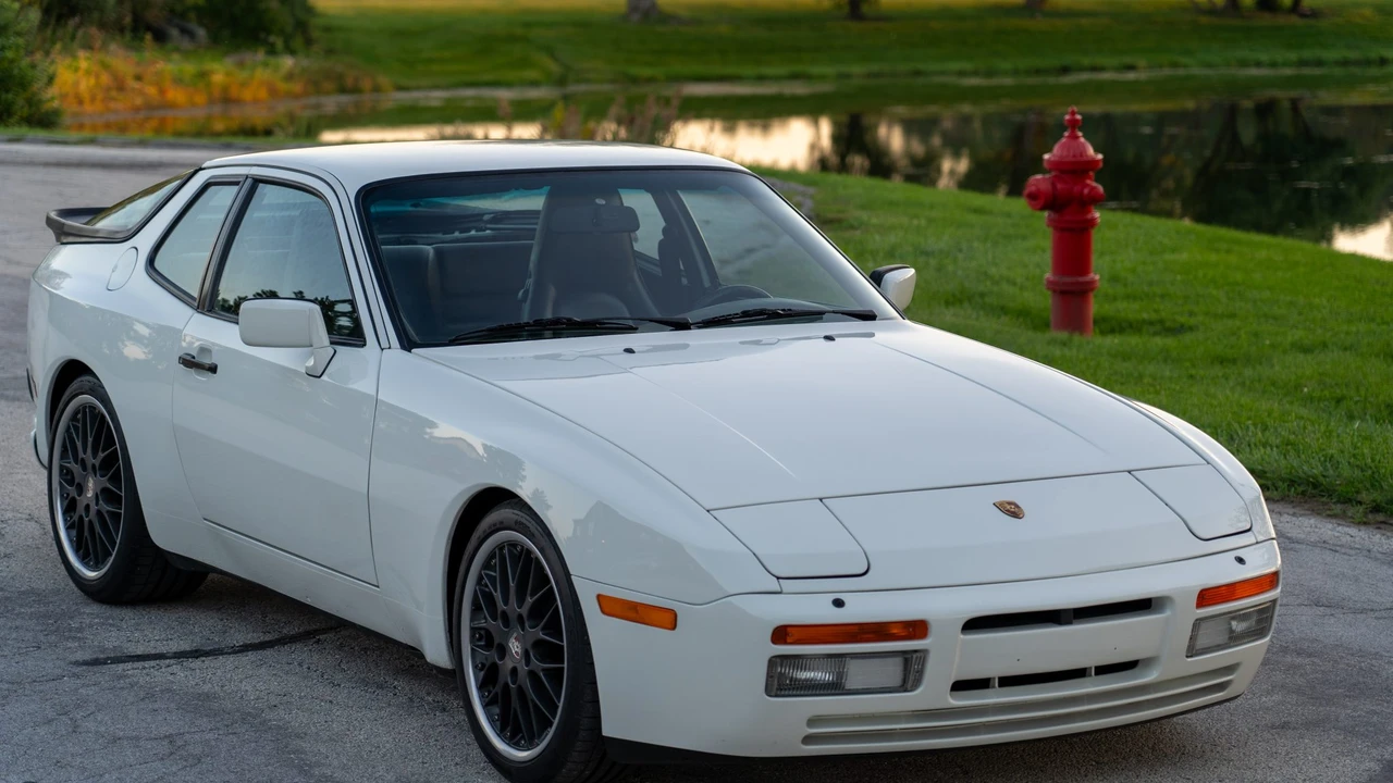 1987 Porsche 944 Turbo - Image 13 of 31