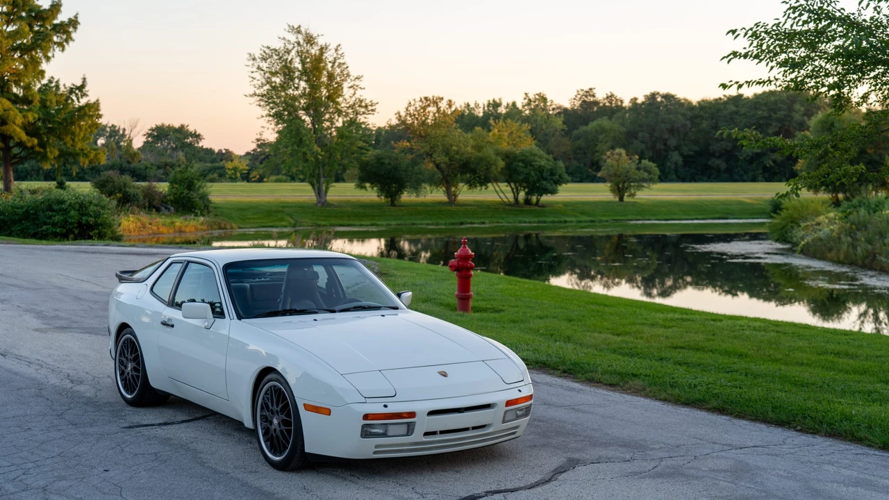 1987 Porsche 944 Turbo - Image 9 of 31