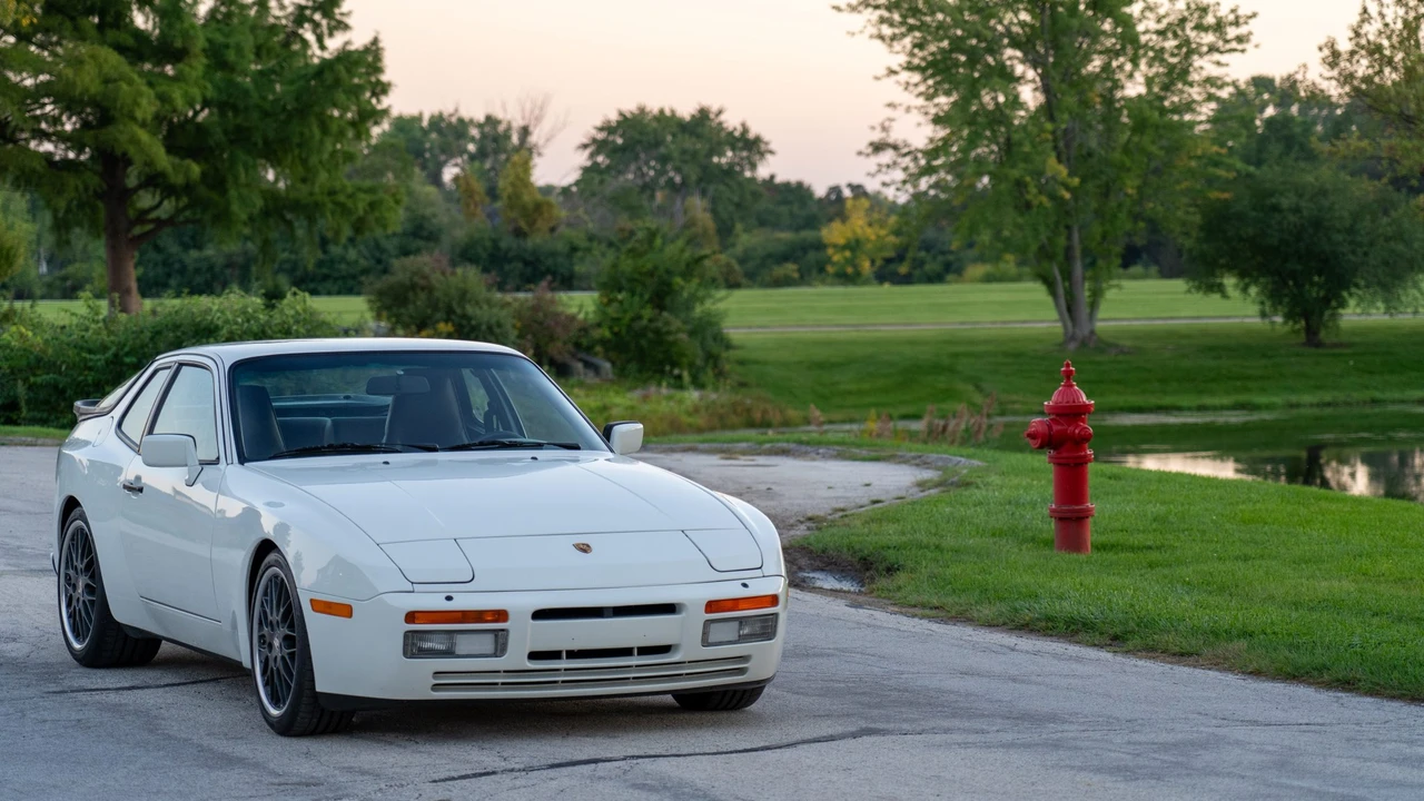 1987 Porsche 944 Turbo - Image 11 of 31