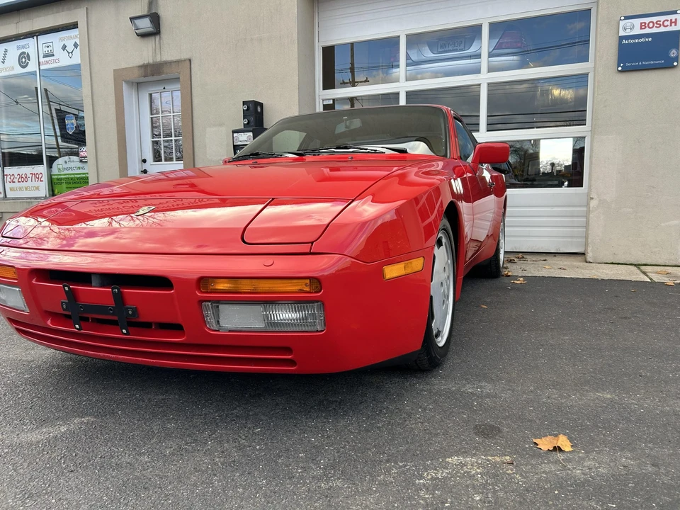 1987 Porsche 944 Turbo - Image 4 of 31