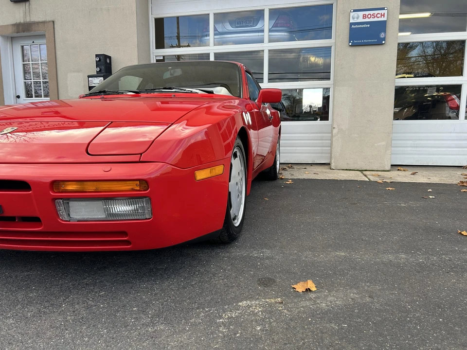 1987 Porsche 944 Turbo - Image 23 of 31