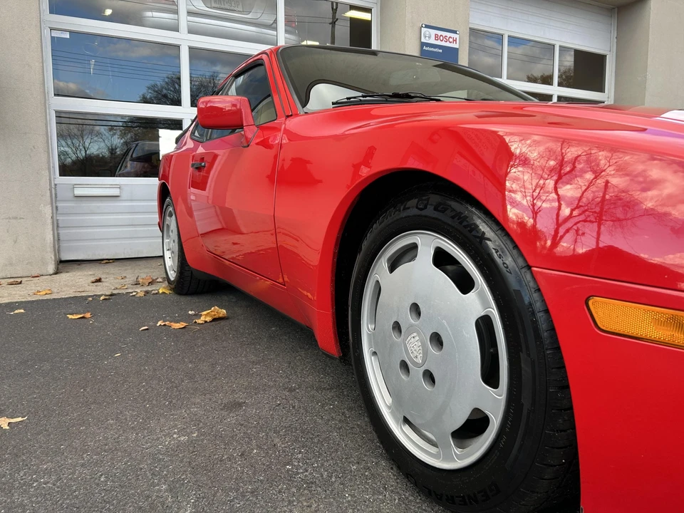 1987 Porsche 944 Turbo - Image 14 of 31