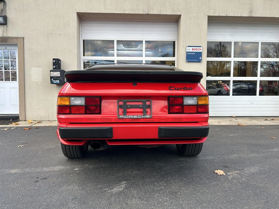 1987 Porsche 944 Turbo - Image 10 of 31
