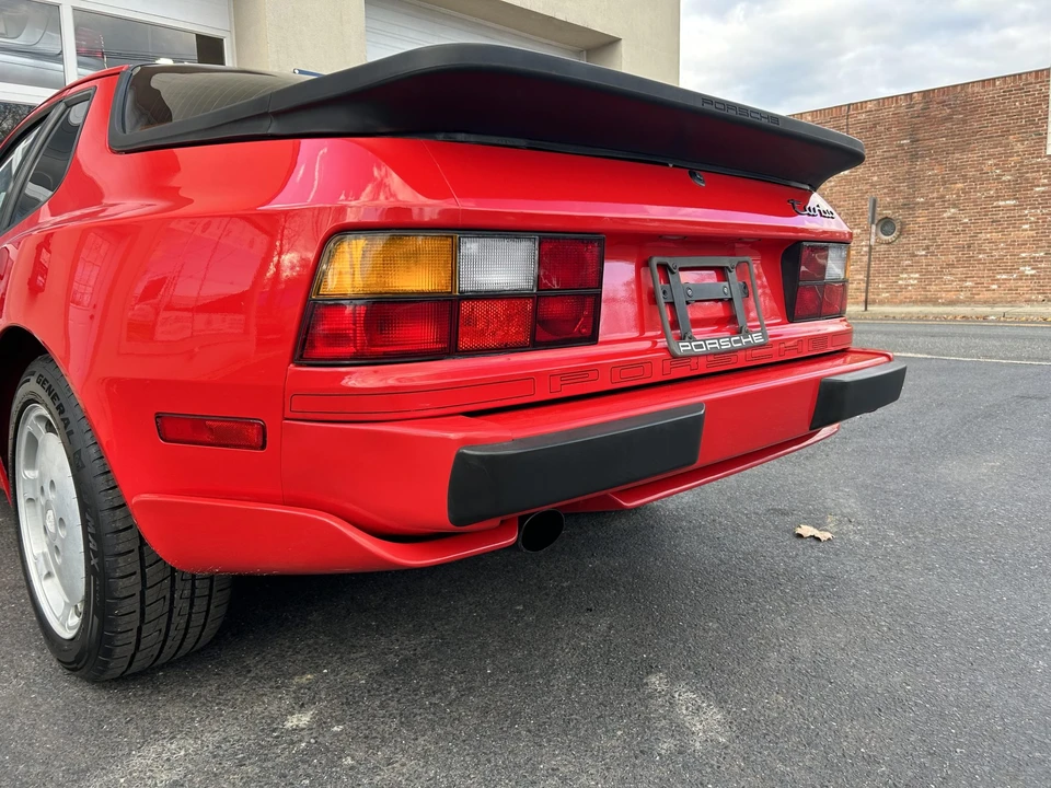 1987 Porsche 944 Turbo - Image 25 of 31