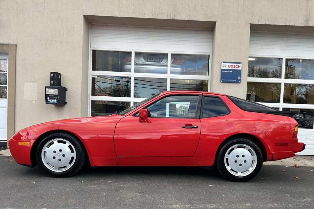 1987 Porsche 944 Turbo - Image 11 of 31