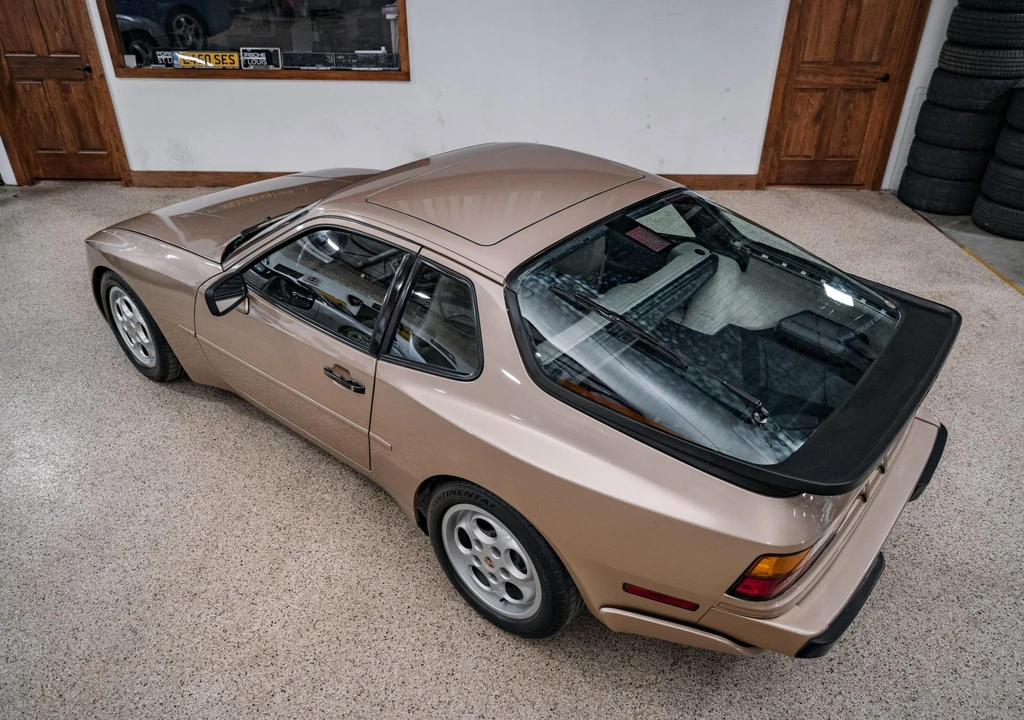 1987 Porsche 944 Turbo - Image 20 of 31