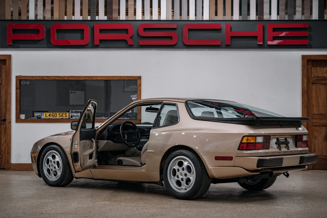 1987 Porsche 944 Turbo - Image 18 of 31