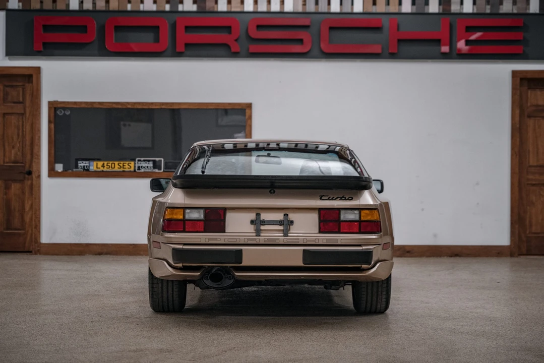 1987 Porsche 944 Turbo - Image 12 of 31