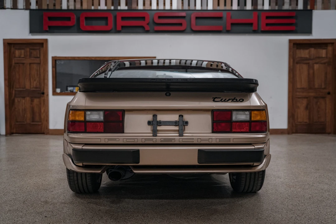 1987 Porsche 944 Turbo - Image 15 of 31