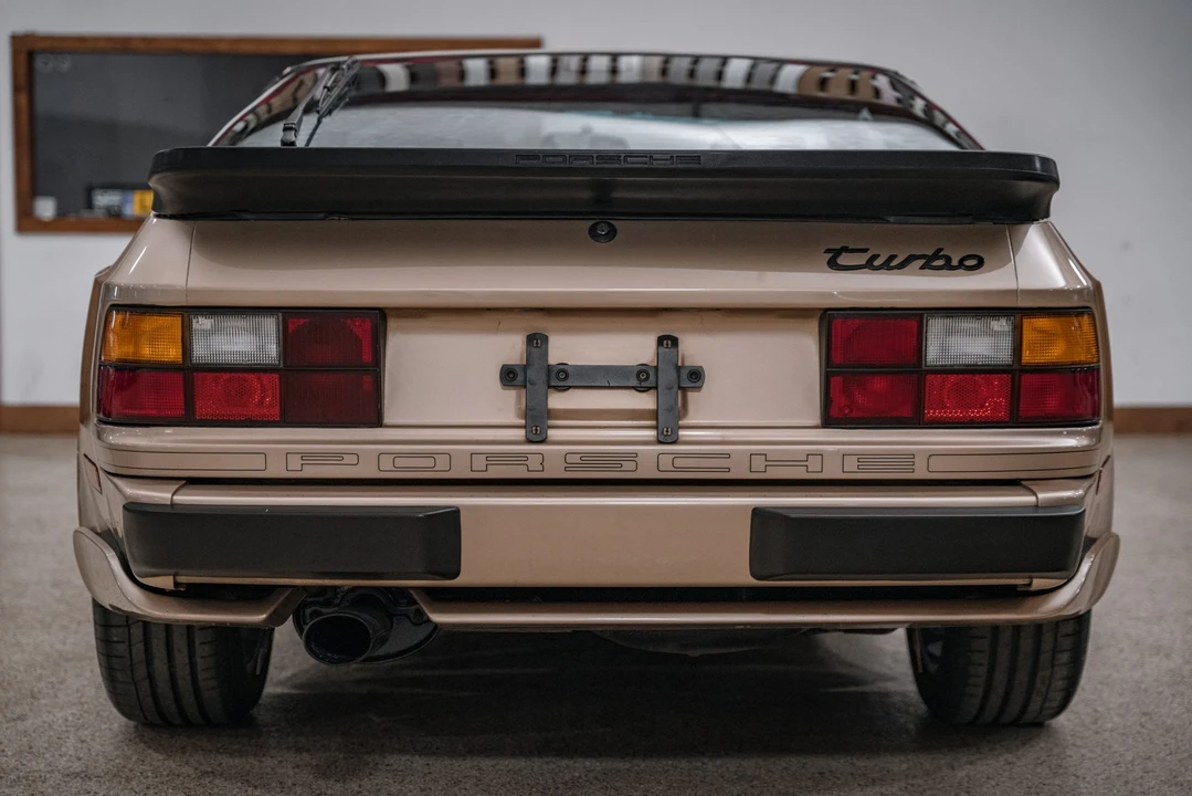 1987 Porsche 944 Turbo - Image 16 of 31
