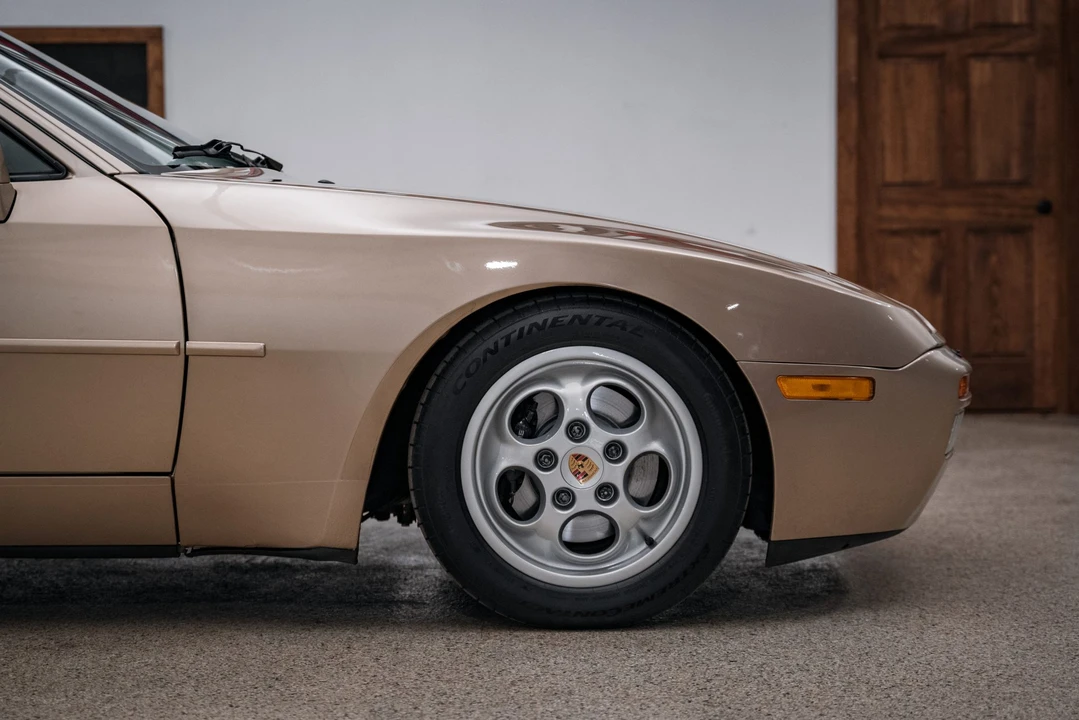 1987 Porsche 944 Turbo - Image 27 of 31