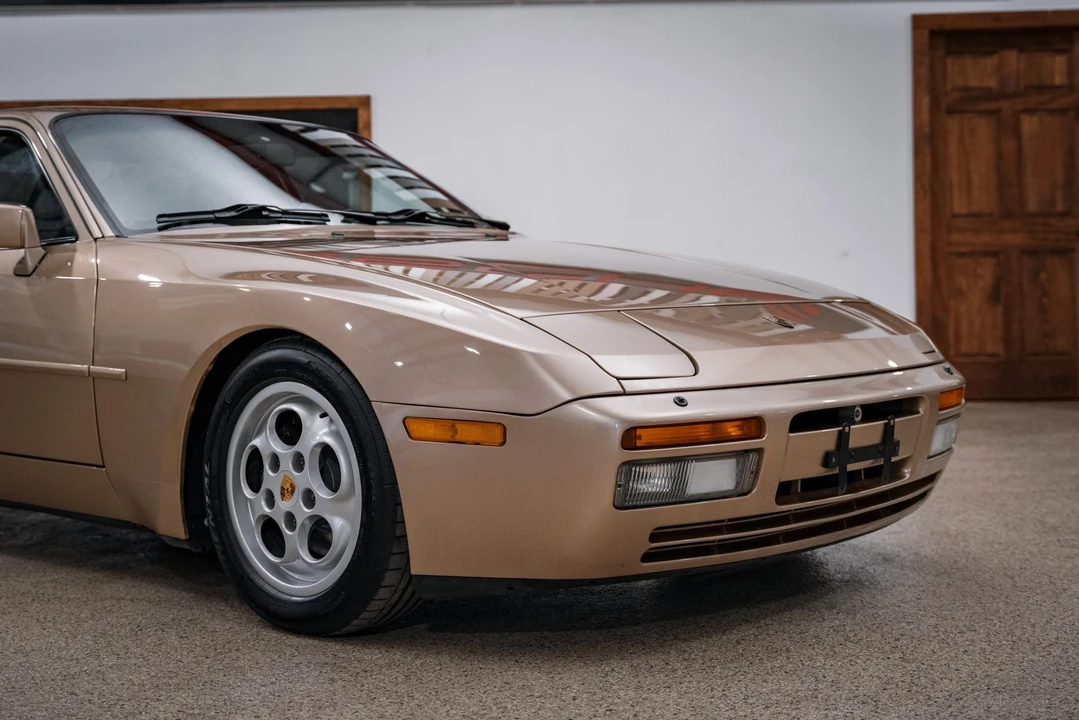 1987 Porsche 944 Turbo - Image 26 of 31