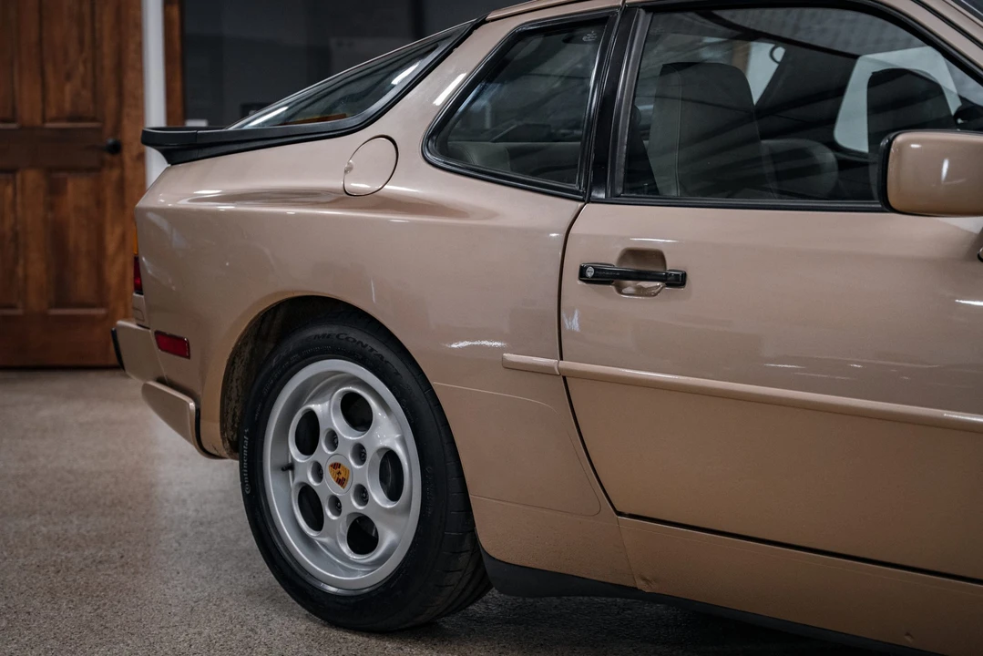 1987 Porsche 944 Turbo - Image 30 of 31