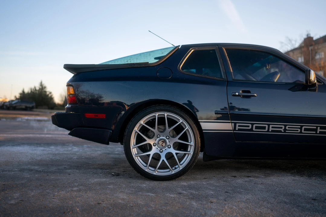 1987 Porsche 944 Turbo - Image 28 of 31