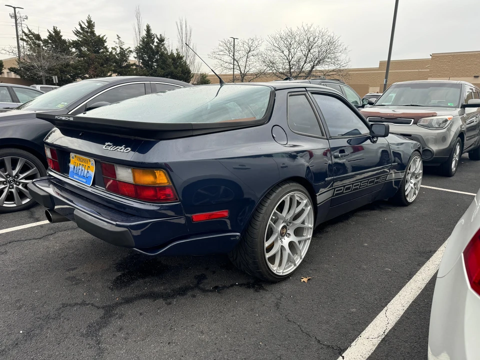 1987 Porsche 944 Turbo - Image 11 of 31