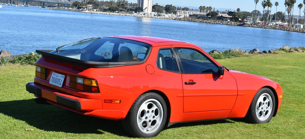 1987 Porsche 944 Turbo - Image 12 of 31