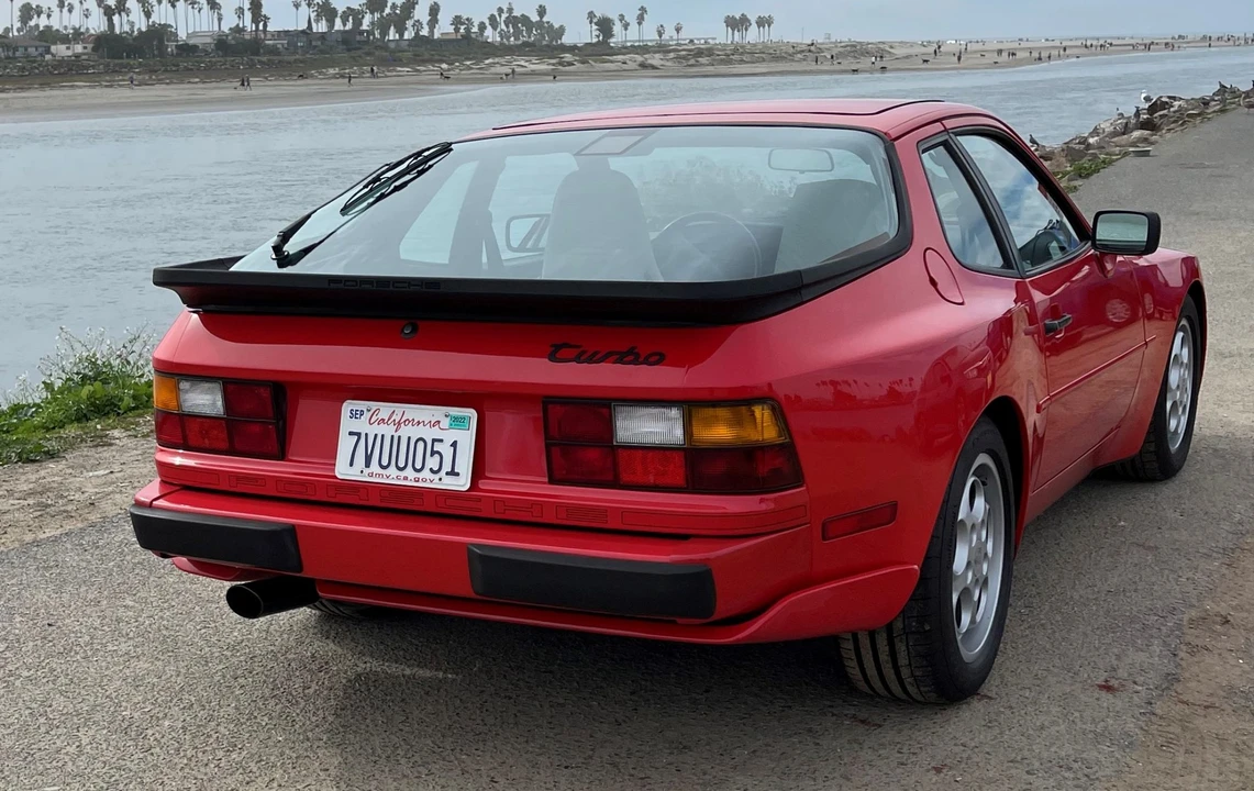 1987 Porsche 944 Turbo - Image 10 of 31