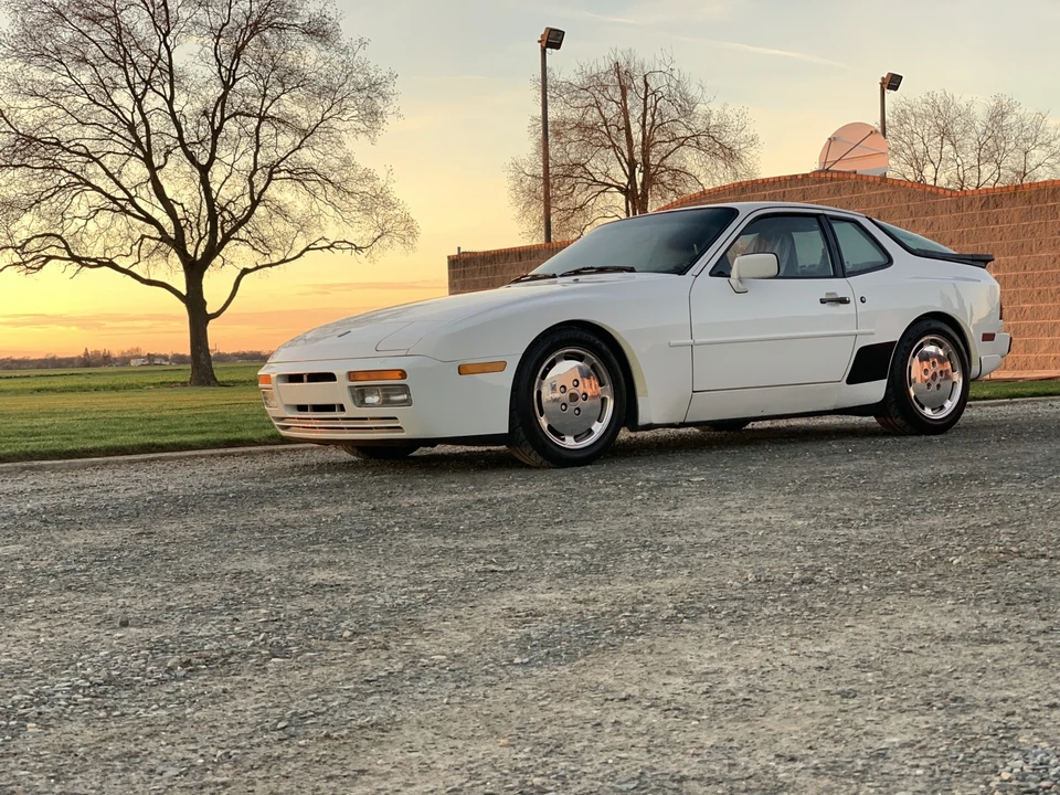 1987 Porsche 944 Turbo - Image 7 of 31