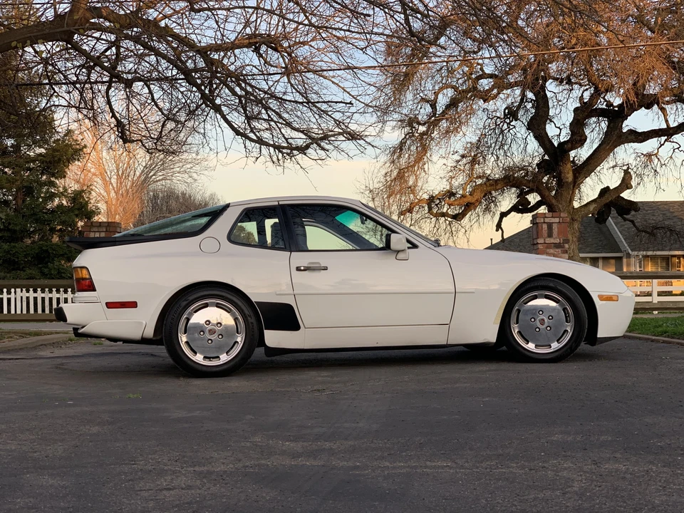 1987 Porsche 944 Turbo - Image 29 of 31