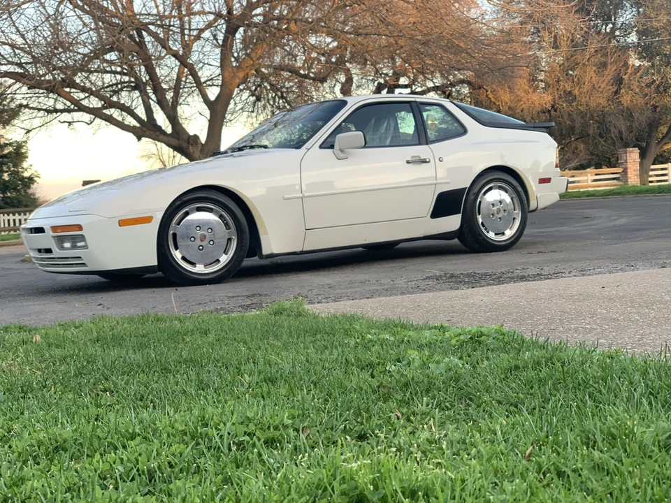1987 Porsche 944 Turbo - Image 8 of 31