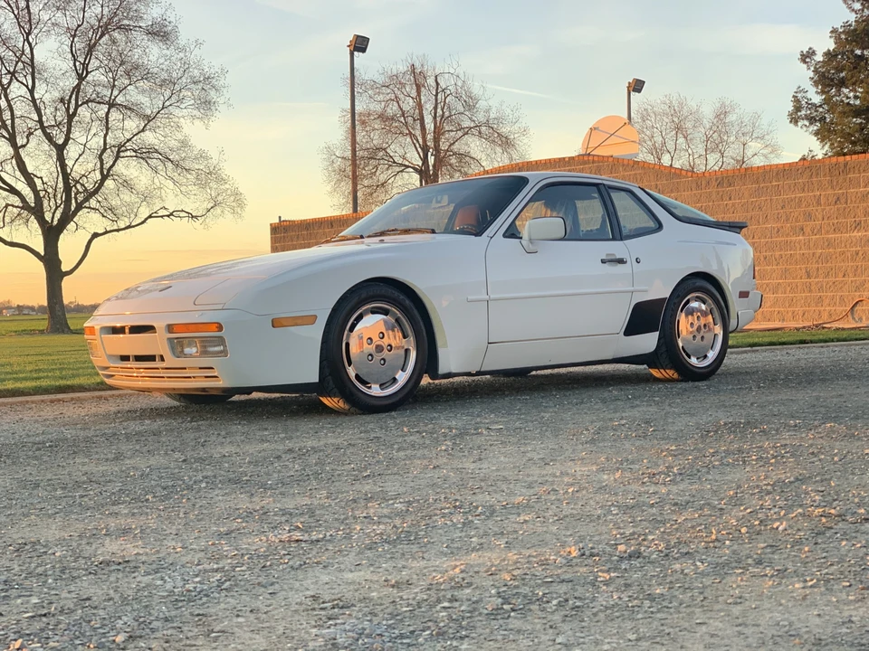 1987 Porsche 944 Turbo - Image 5 of 31