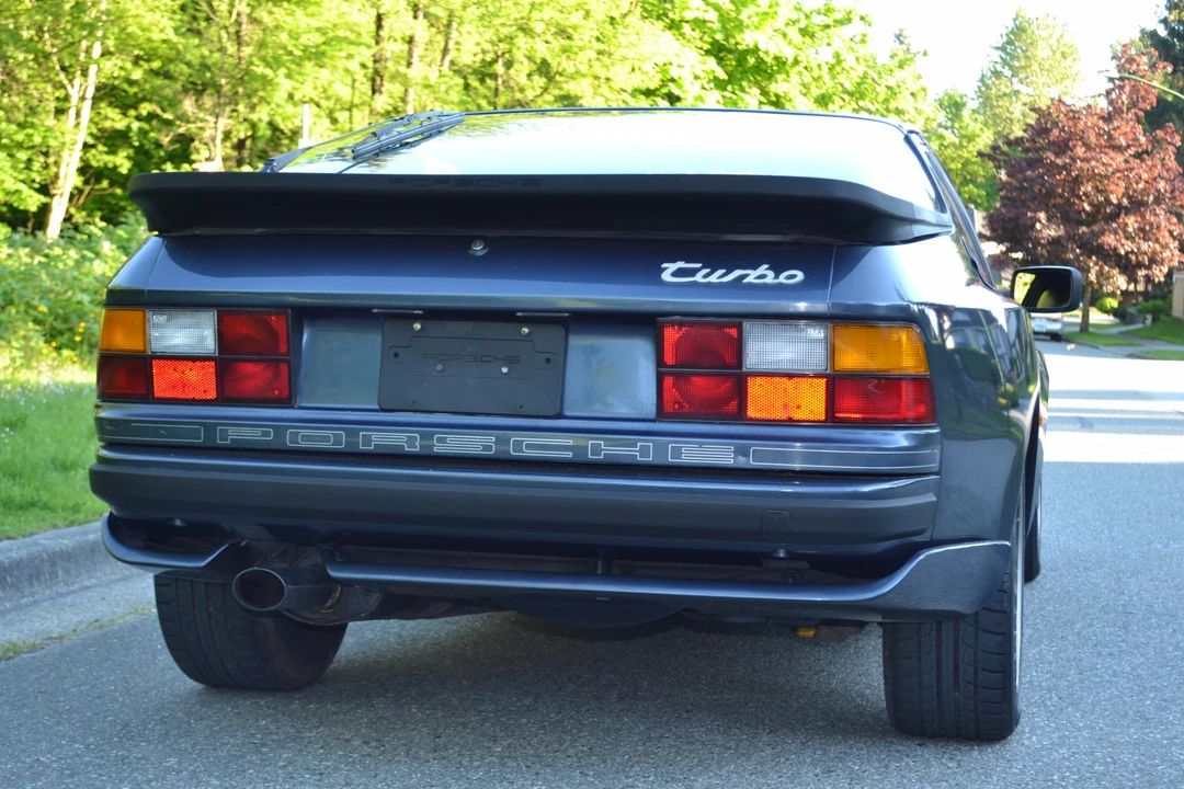 1987 Porsche 944 Turbo - Image 13 of 31