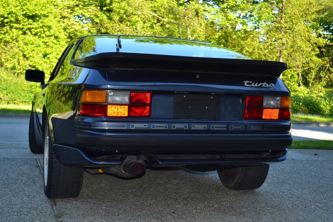 1987 Porsche 944 Turbo - Image 22 of 31