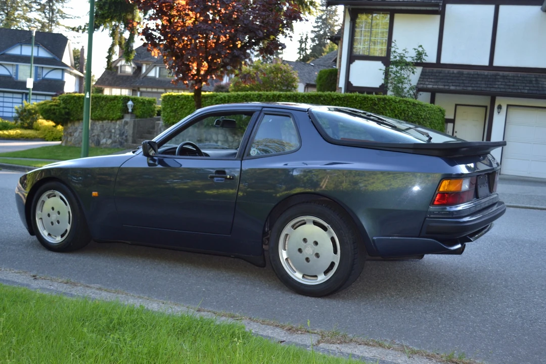 1987 Porsche 944 Turbo - Image 8 of 31
