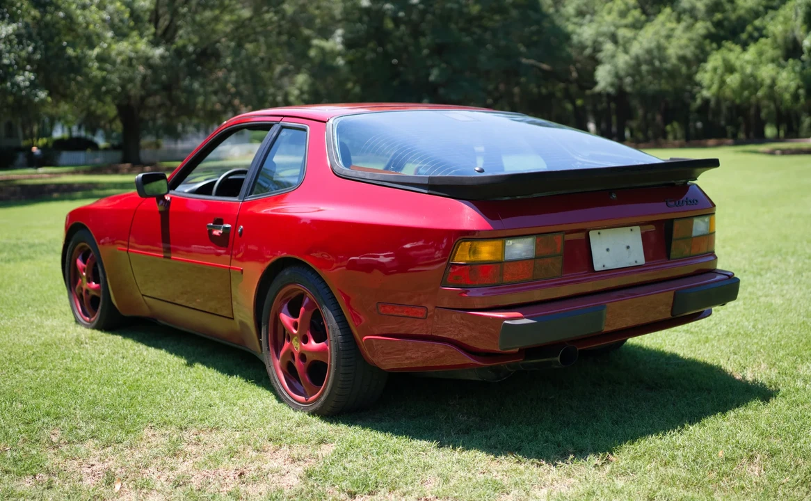 1987 Porsche 944 Turbo - Image 22 of 31
