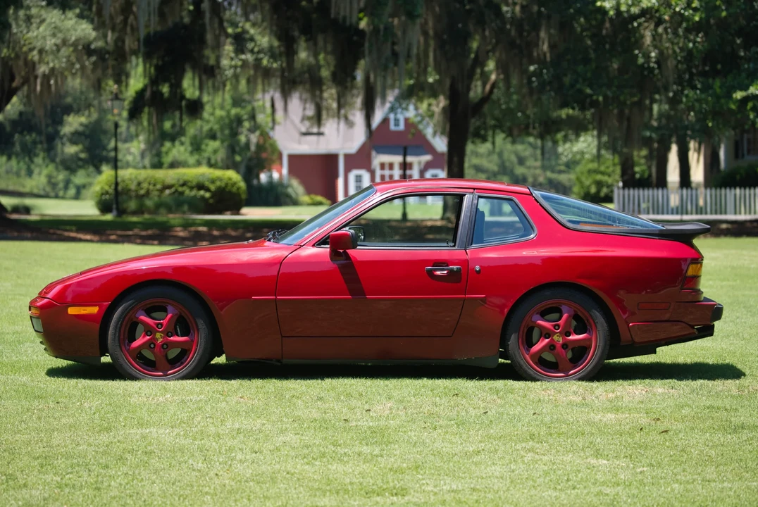 1987 Porsche 944 Turbo - Image 13 of 31