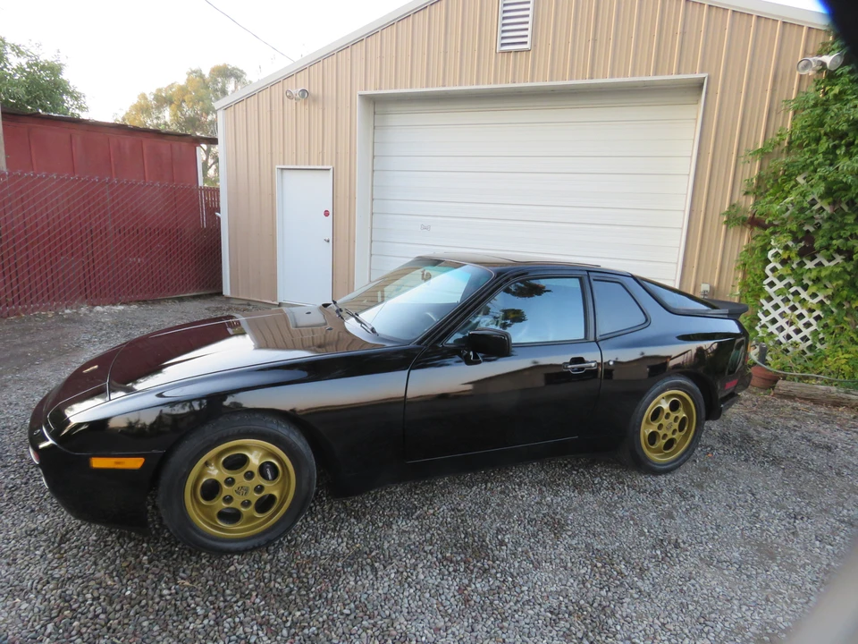 1987 Porsche 944 Turbo - Image 2 of 31