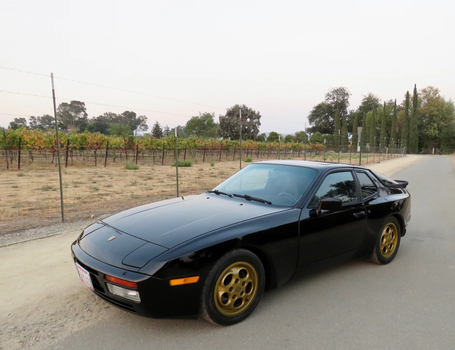 1987 Porsche 944 Turbo - Image 10 of 31