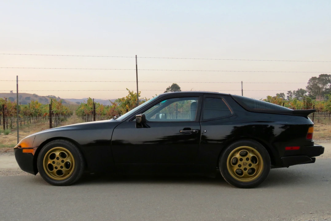 1987 Porsche 944 Turbo - Image 12 of 31
