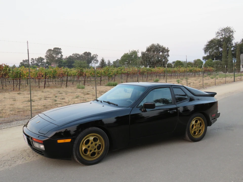 1987 Porsche 944 Turbo - Image 9 of 31