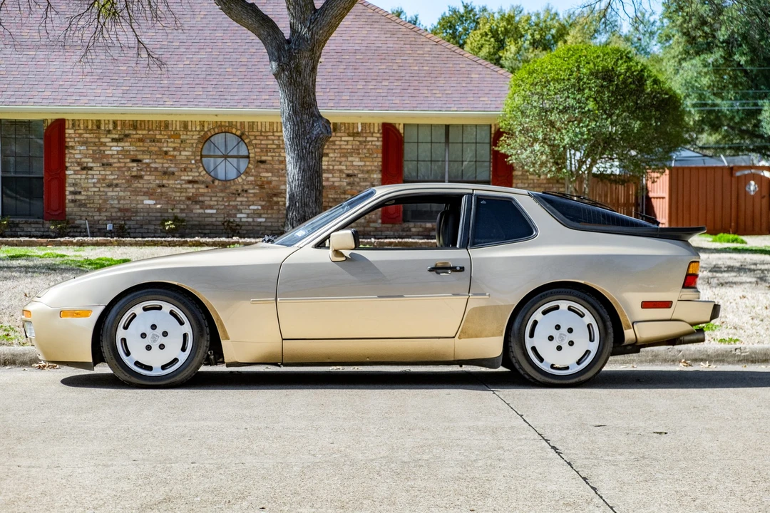 1987 Porsche 944 Turbo - Image 9 of 31