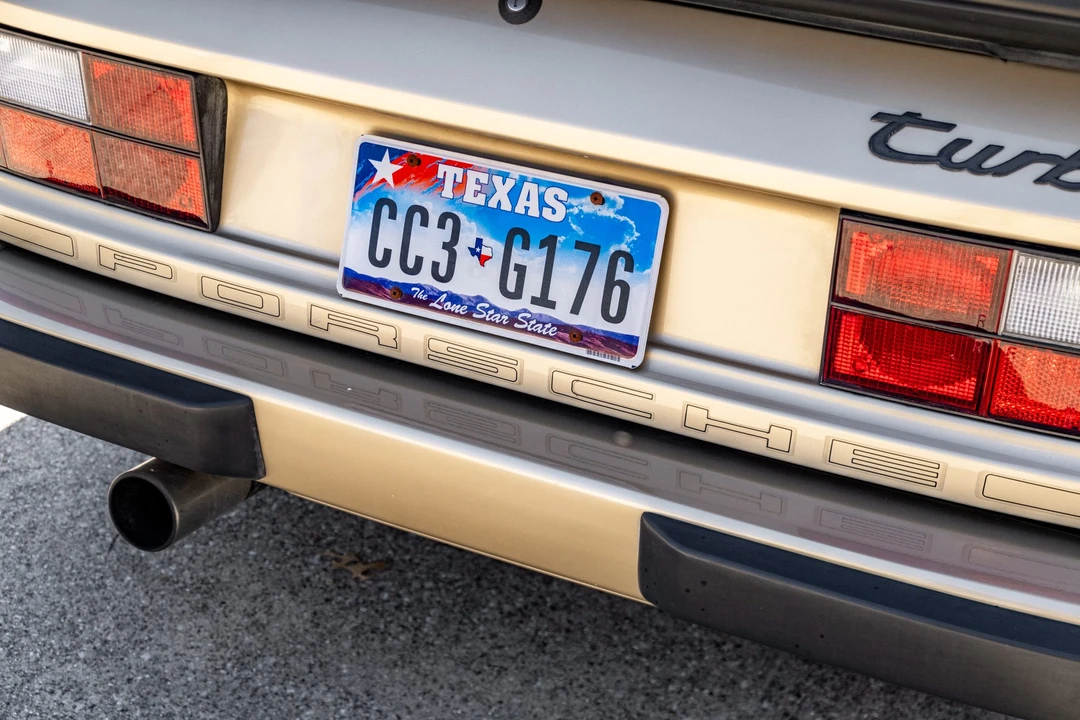 1987 Porsche 944 Turbo - Image 28 of 31
