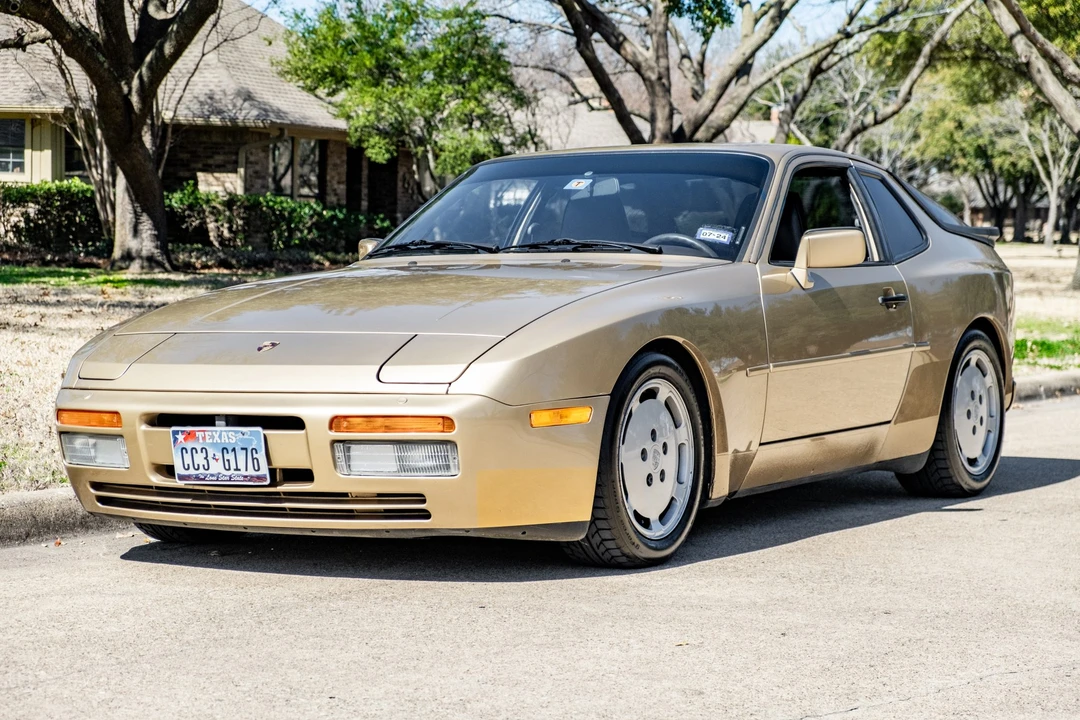1987 Porsche 944 Turbo - Image 2 of 31