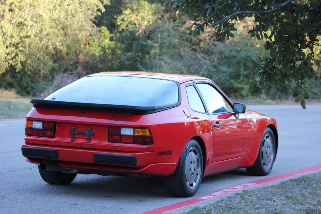 1987 Porsche 944 Turbo - Image 11 of 31