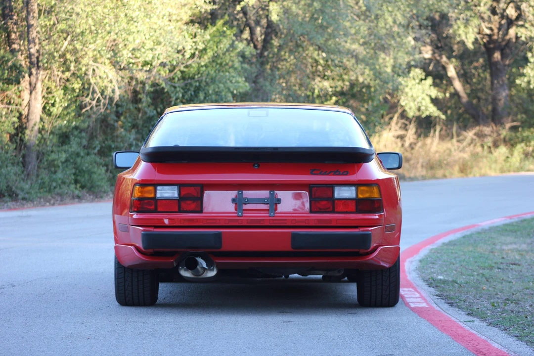 1987 Porsche 944 Turbo - Image 9 of 31