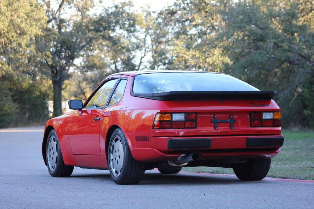 1987 Porsche 944 Turbo - Image 7 of 31