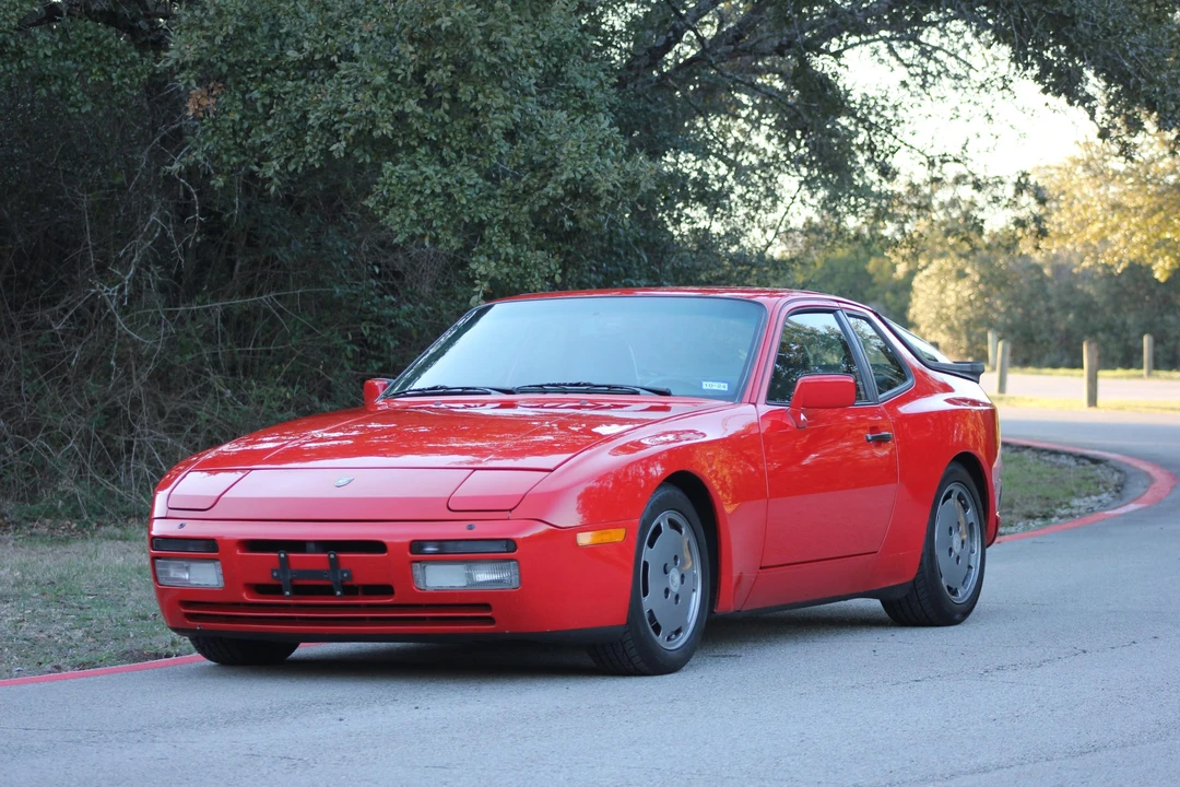 1987 Porsche 944 Turbo - Image 2 of 31
